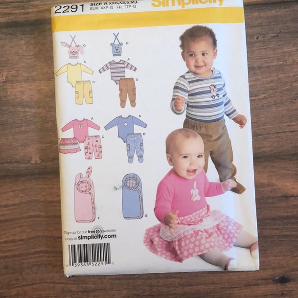 Set of Seven Simplicity Baby Patterns - Picture 6 of 15